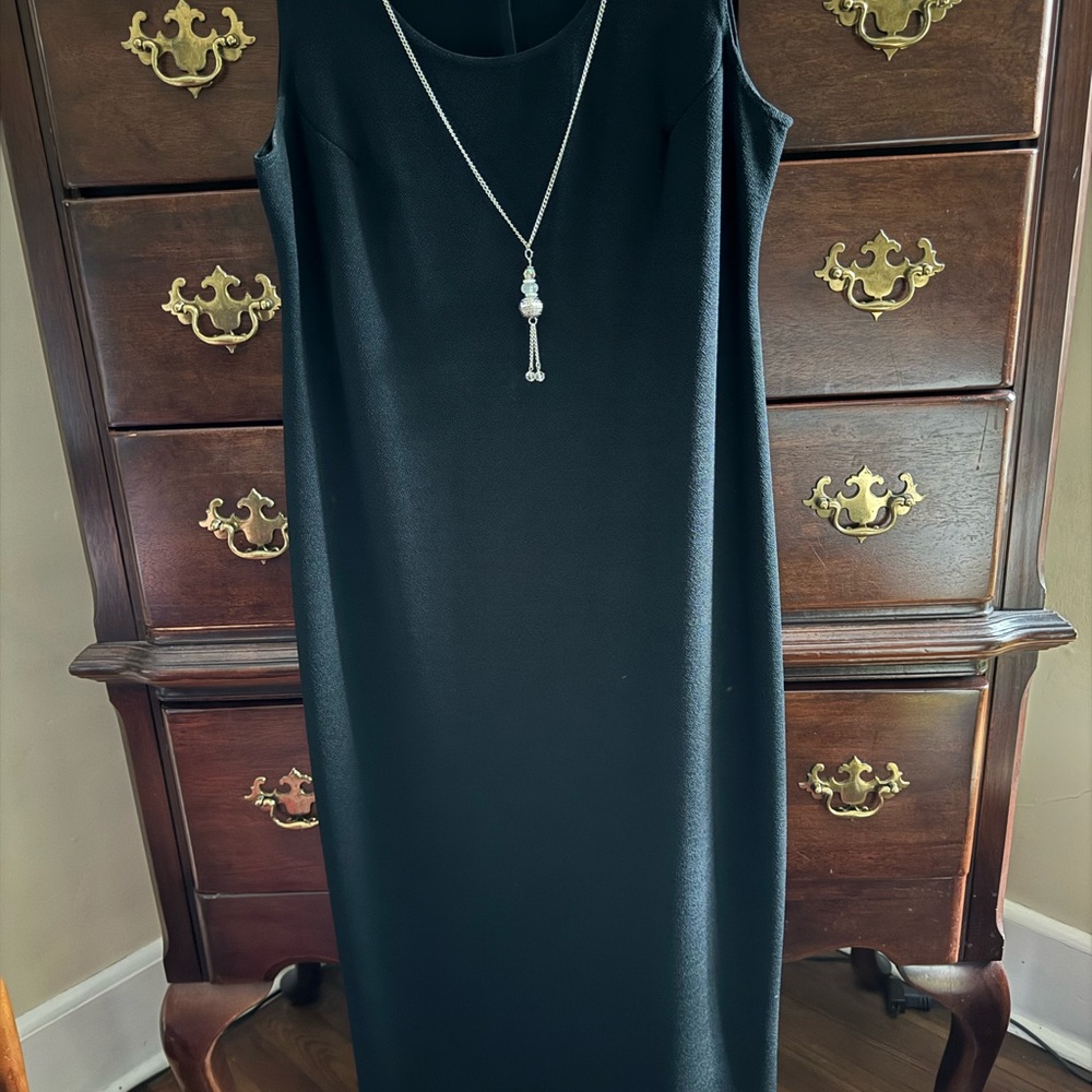 R&M Richard’s - woman’s black dress size 12P
